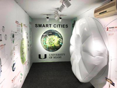 WIEE-World-Innovation-and-Entrepreneurship-Expo-Smart-Cities-Miami-RAD-UM-Makers-Pavilion-container-interior-with-robotic-cloud
